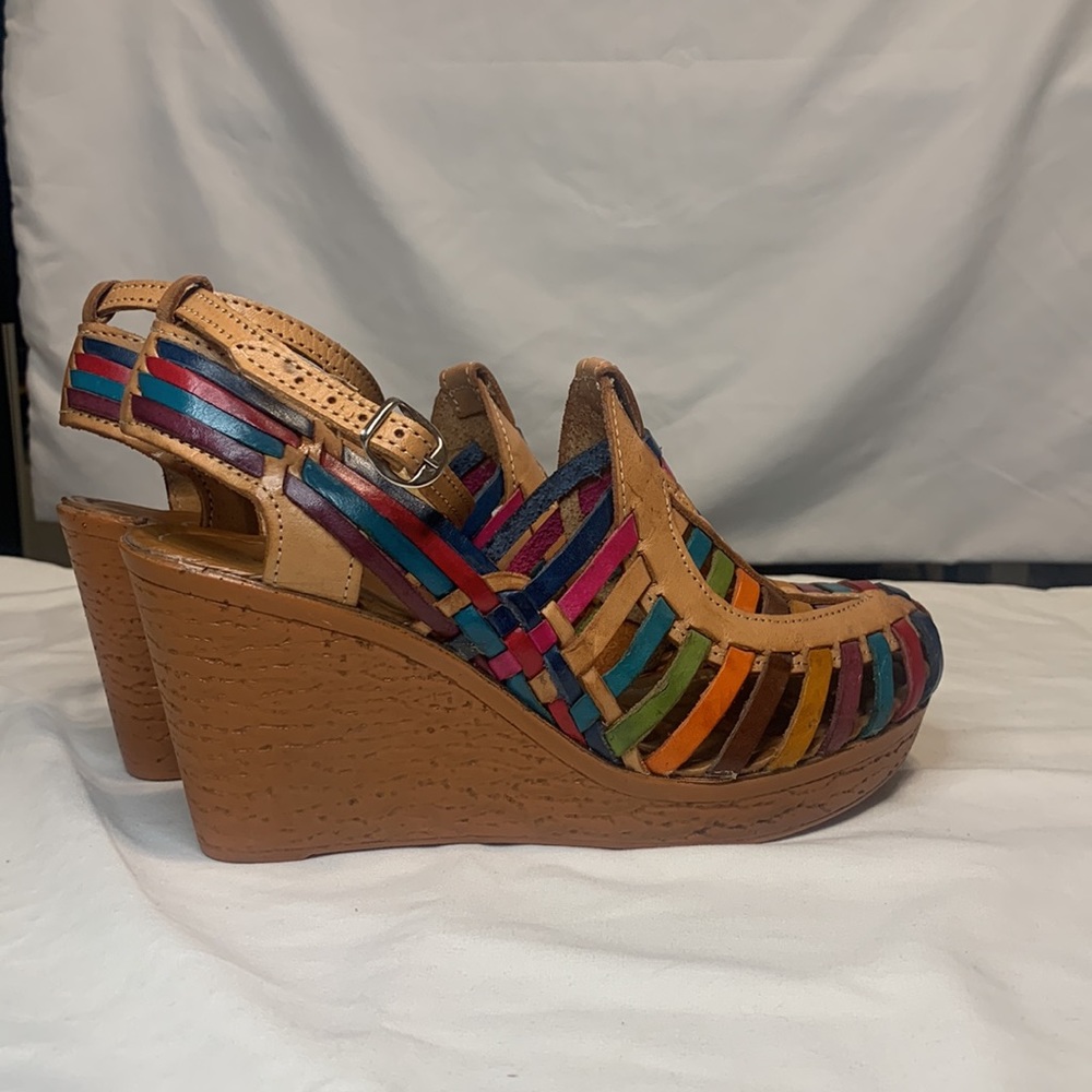 Super Colorful Wedges - Picture 3 of 5